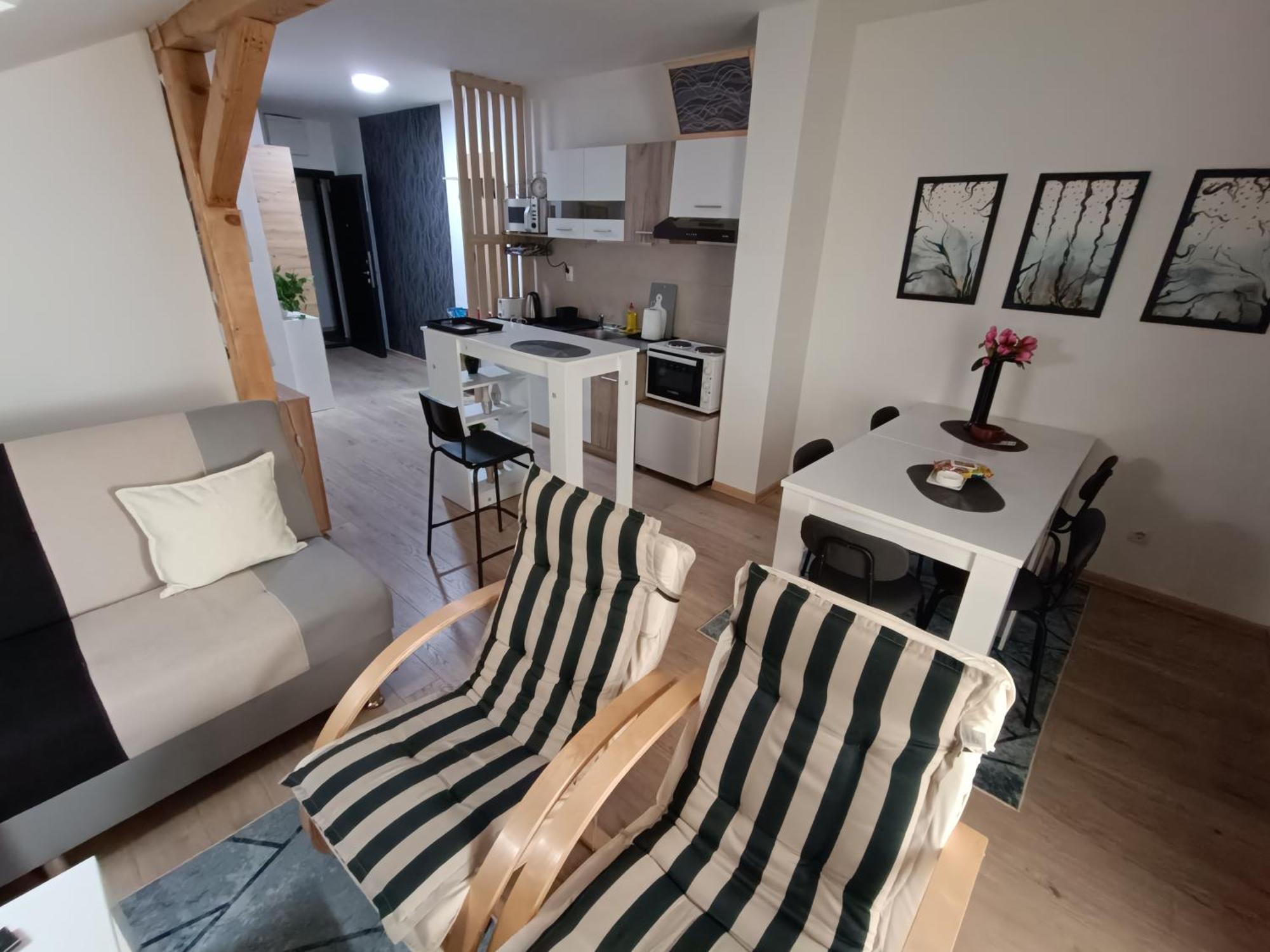 Apartmani S - Dsn Кралево Екстериор снимка